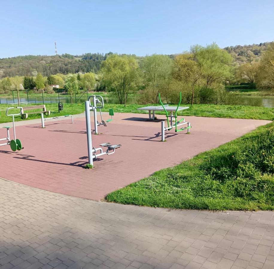 San Riverbank Apartment Přemyšl Exteriér fotografie